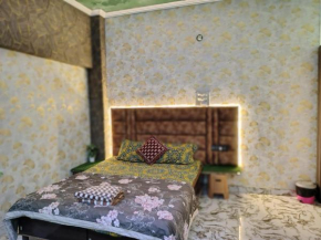 Banarasiya Homestay close to Banaras railway station
